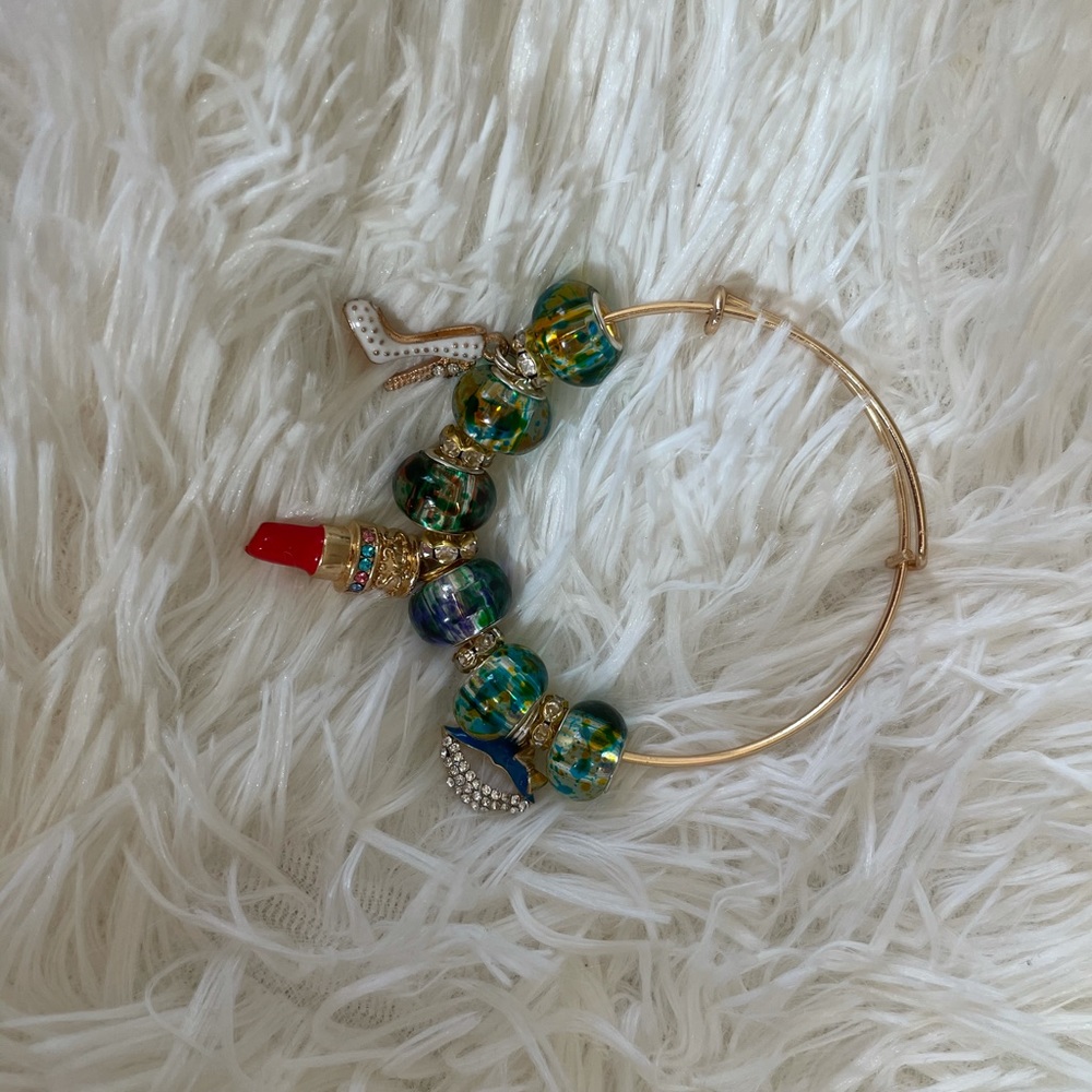 Bracelets - Picture 3 of 3